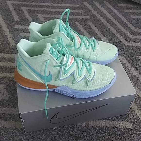 kyrie 5 squidward size 8